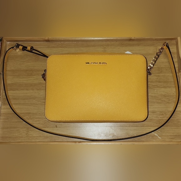 Michael Kors Jet Set Crossbody Goldenrod - Picture 1 of 7